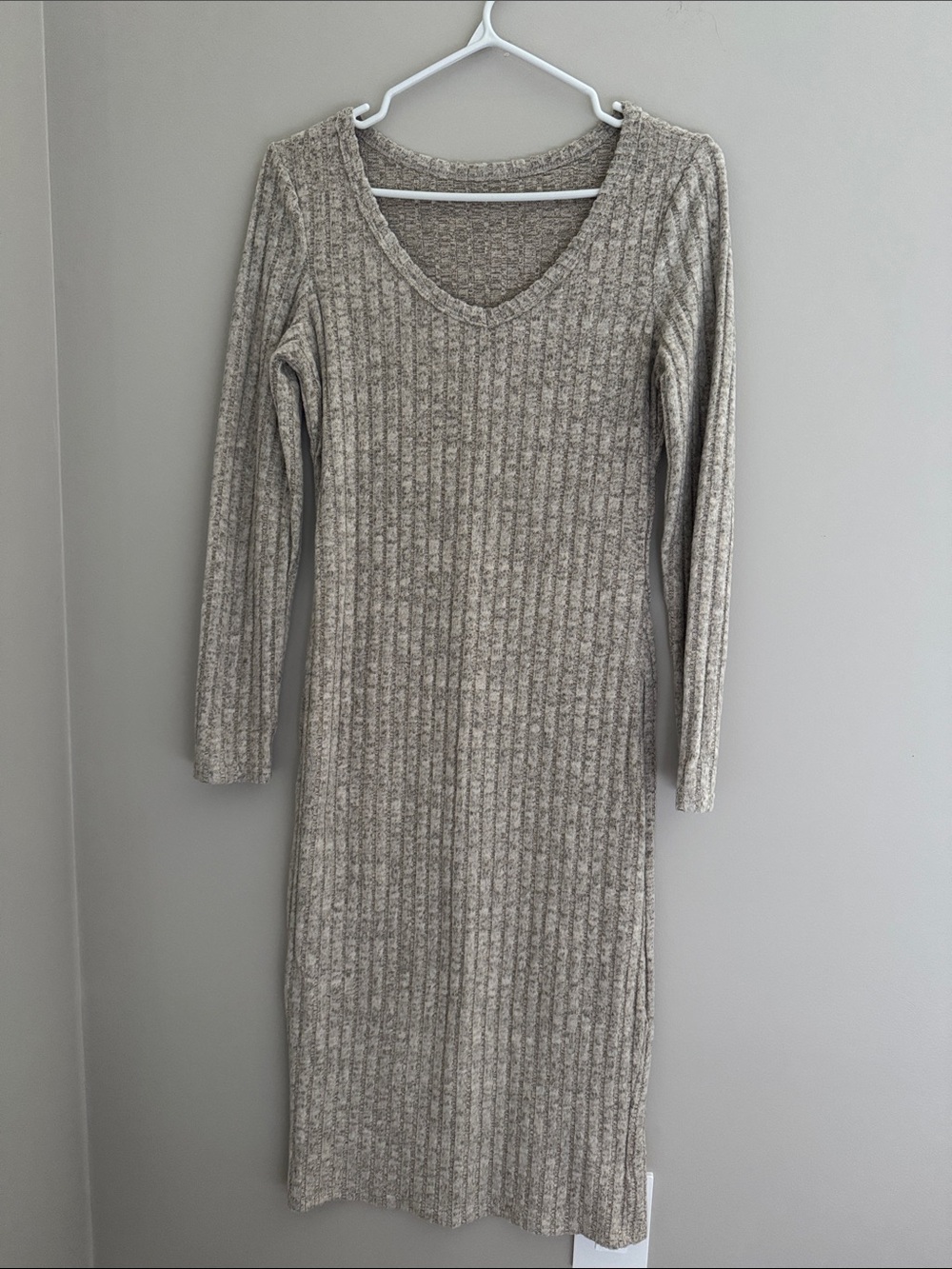 RIBBED KNIT DRESS